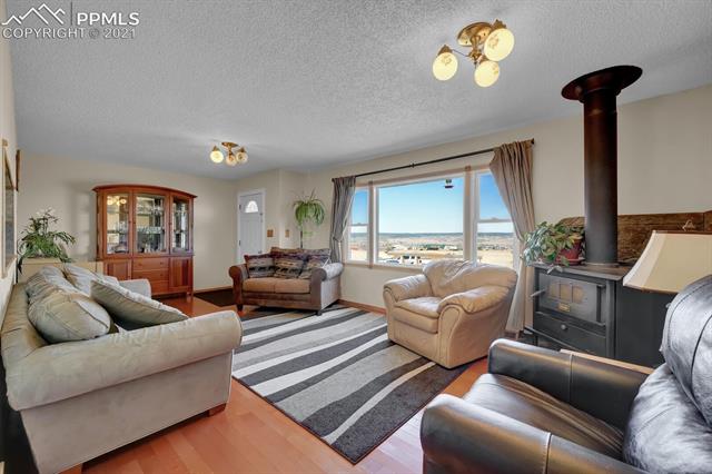 4190 Spaatz Road Monument, CO 80132 - Photo 10 of 28