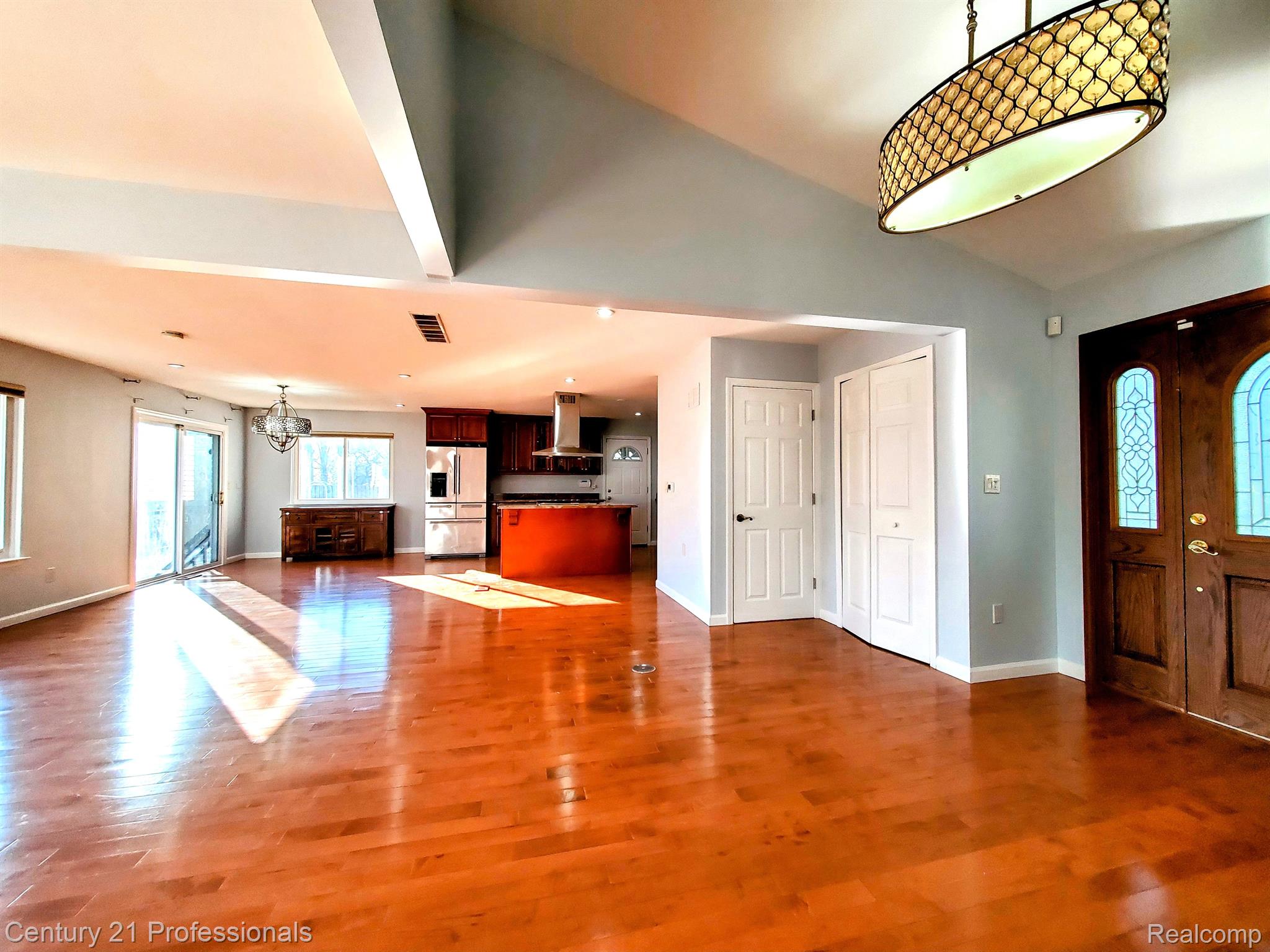35741 Springvale Street Farmington, MI 48331 - Photo 12 of 35 Gallery Image 12