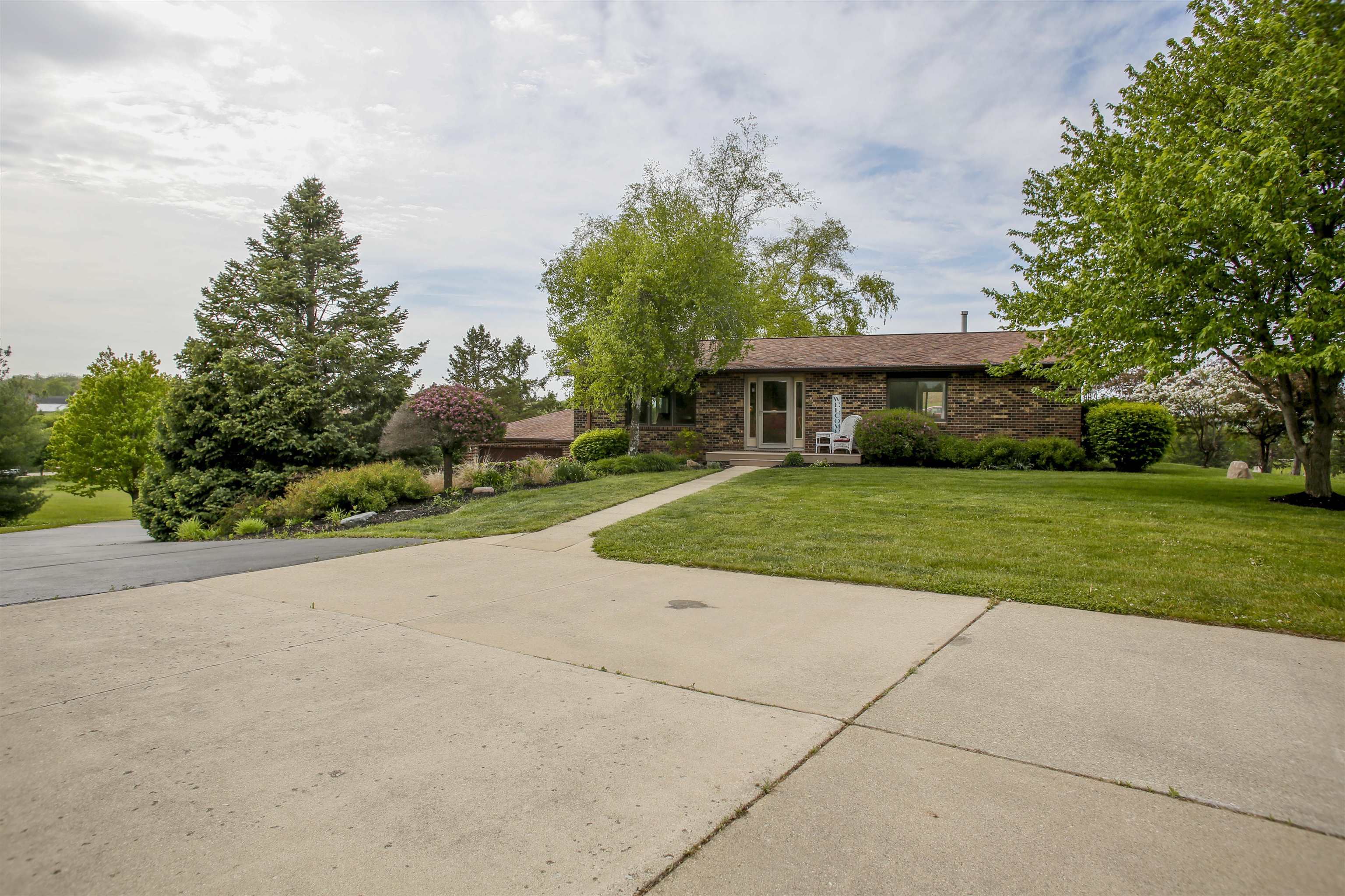 2349 West Pines Road Oregon, IL 61061 - Photo 2 of 34