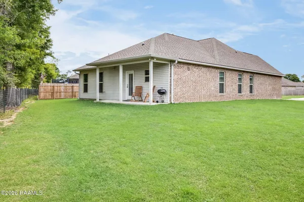 $2,400 | 106 Virtuous Street, Youngsville, LA 70592