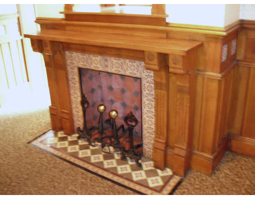 32 Round Hill Road Northampton, MA 01060 - Photo 8 of 10 Gallery Image 8