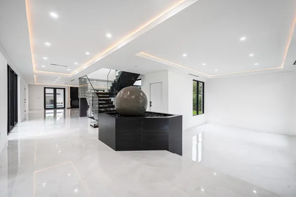 $5,499,000 | 10201 Southwest 64th Street, Miami, FL 33173