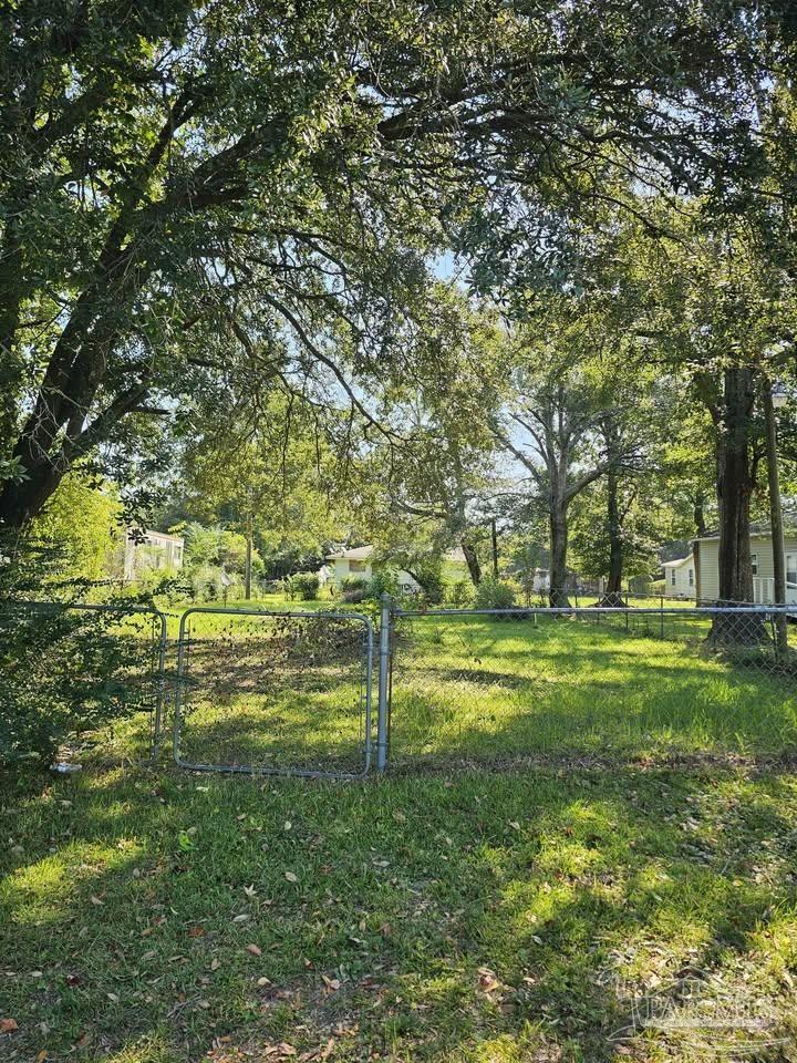 201 Sheppard Street Cantonment, FL 32533 - Photo 10 of 13