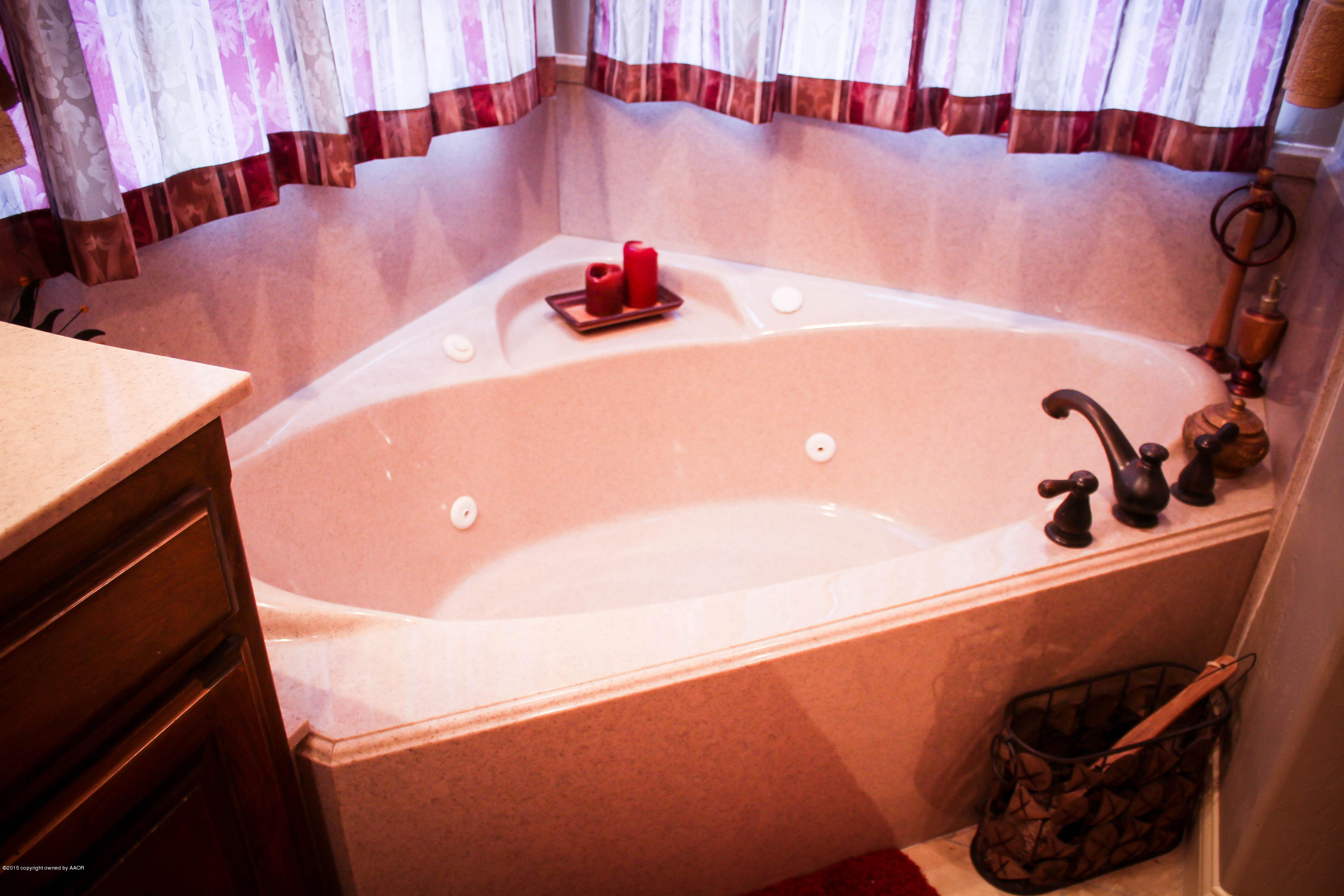 16551 Dove Prairie Road Canyon, TX 79015 - Photo 14 of 25 Master Tub