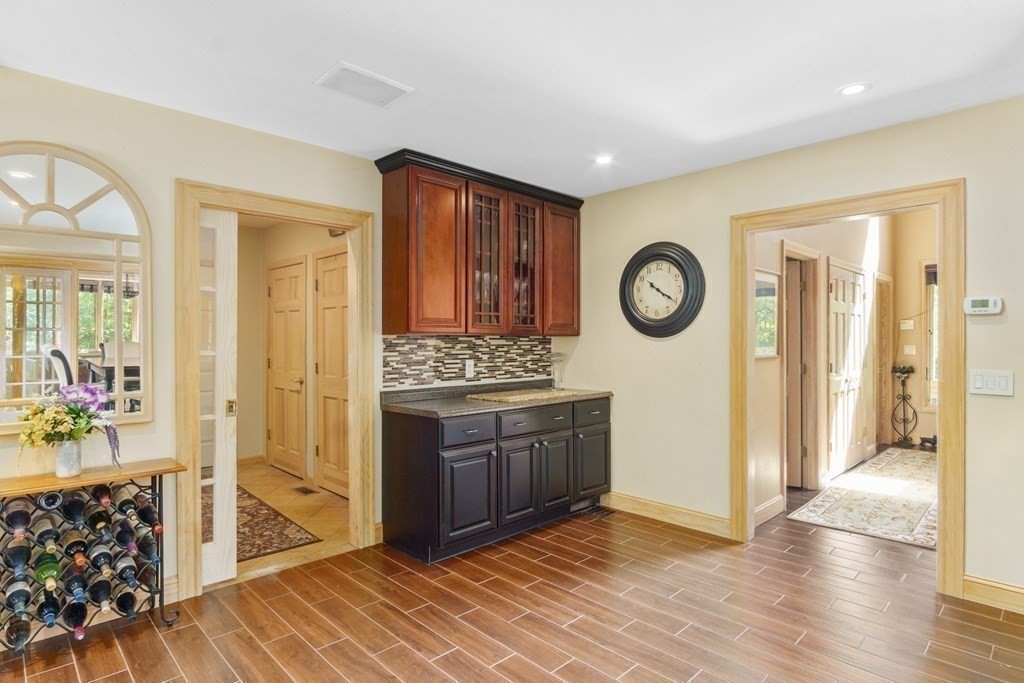 22 Columbine Road Rehoboth, MA 02769 - Photo 9 of 37 Gallery Image 9