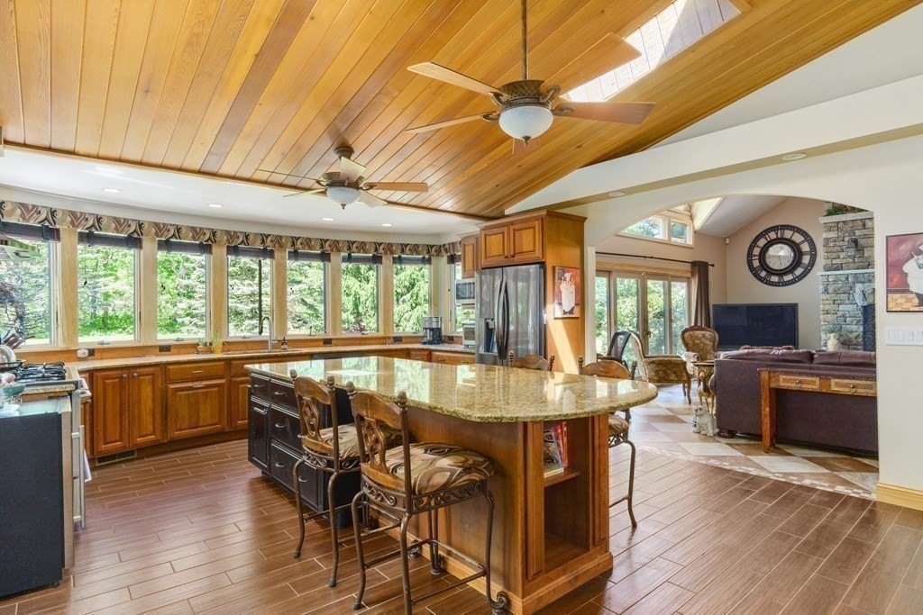 22 Columbine Road Rehoboth, MA 02769 - Photo 10 of 37 Gallery Image 10