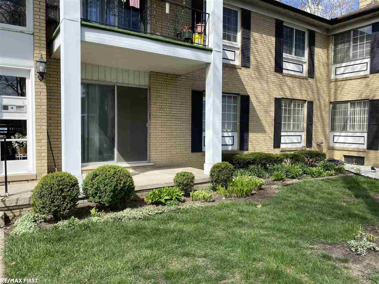 29117 Hayes Road Warren, MI 48088 - Photo 19 of 22