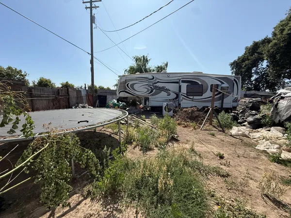 $200,000 | 1801 West Hatch Road, Modesto, CA 95351