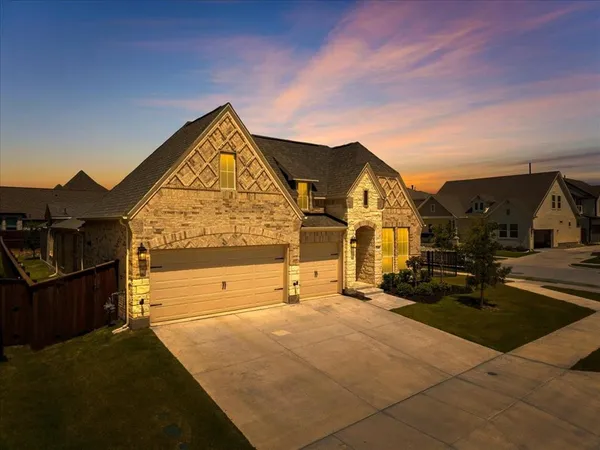 $612,500 | 2100 Pleasant Run Lane, Aledo, TX 76008