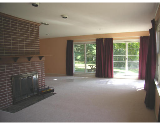 165 NW Road Westfield, MA 01085 - Photo 8 of 30 Gallery Image 8
