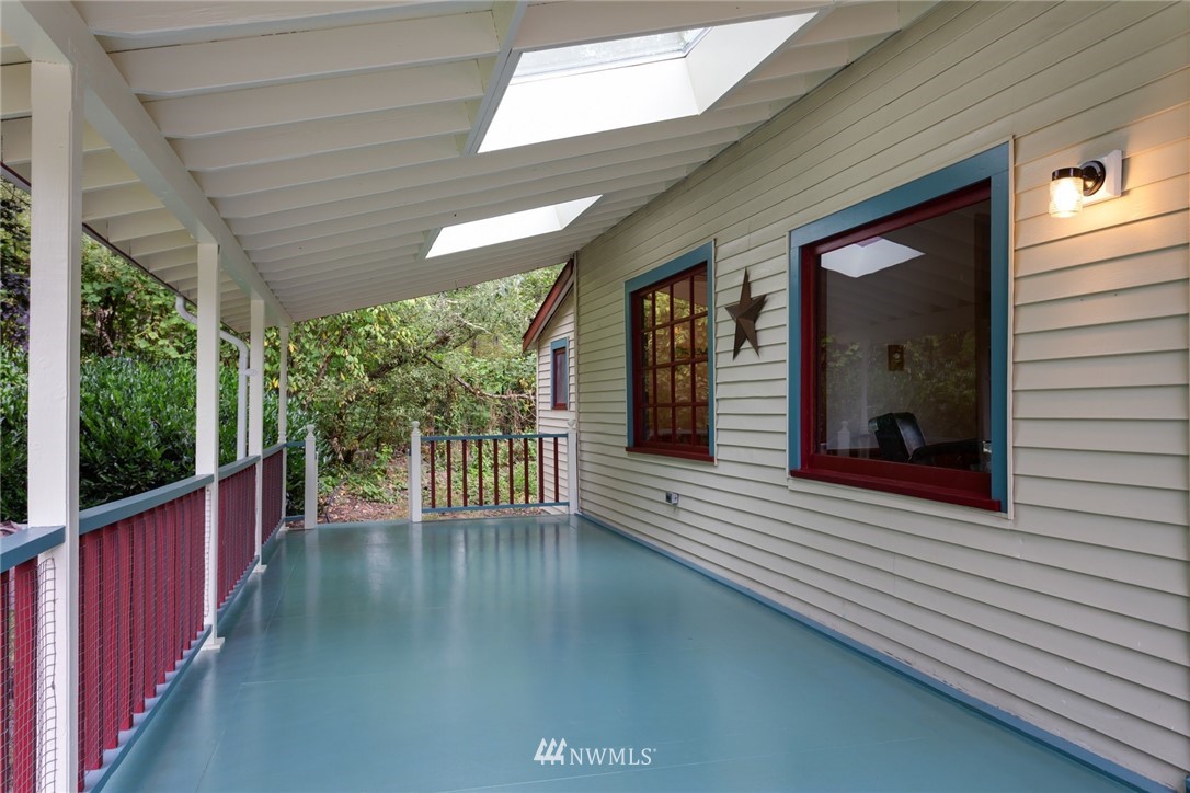 27416 Lower Burnett Road East Buckley, WA 98321 - Photo 3 of 25 Gallery Image 3