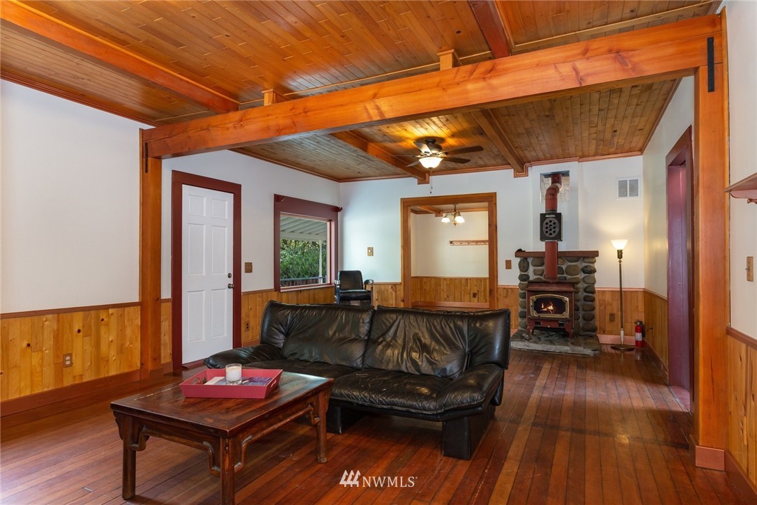 27416 Lower Burnett Road East Buckley, WA 98321 - Photo 4 of 25 Gallery Image 4