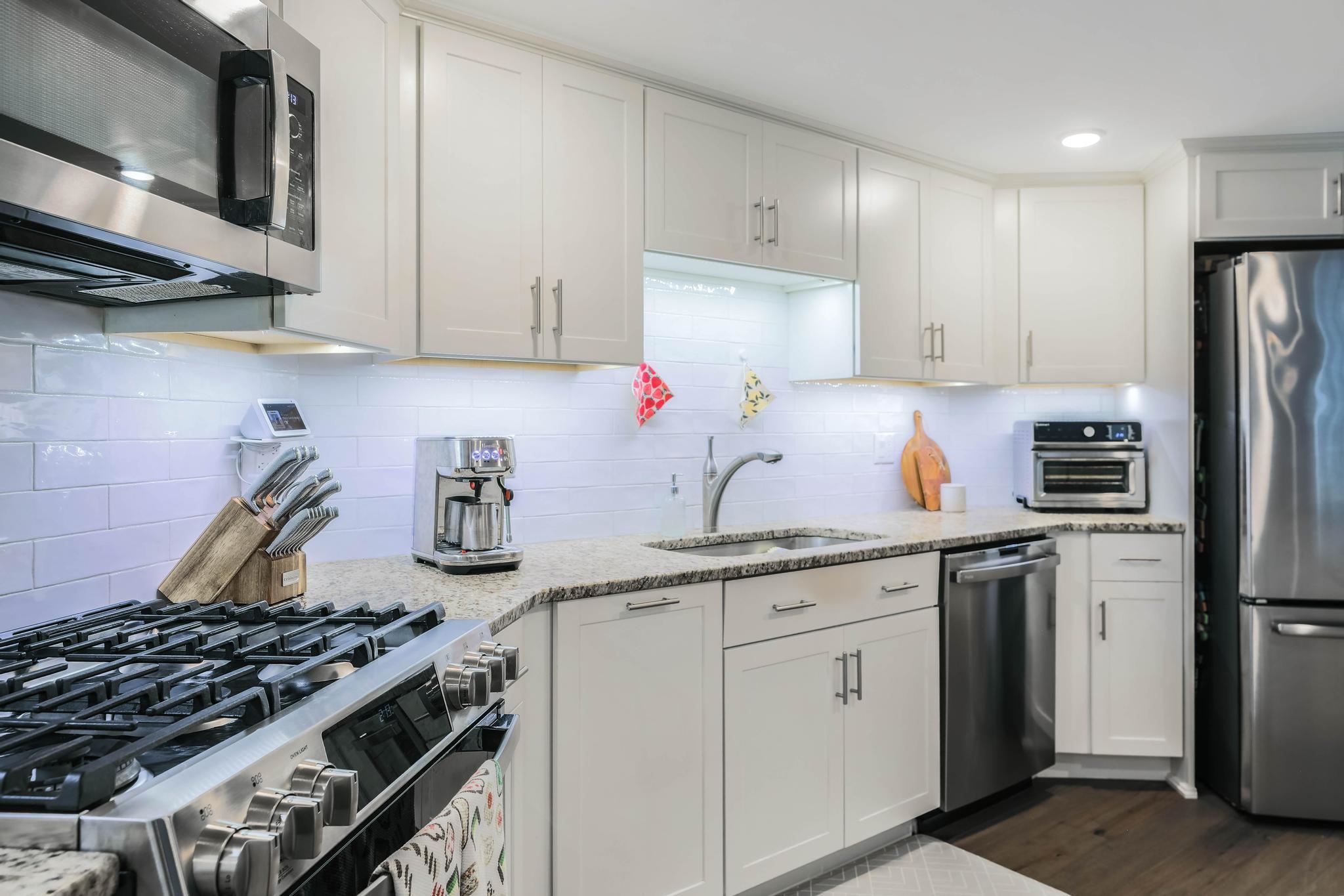 2075 Lafayette Road, Unit A18 Portsmouth, NH 03801 - Photo 4 of 29