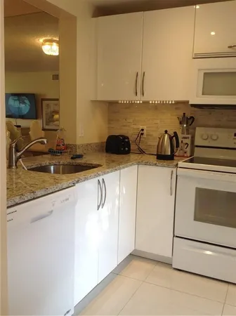 $2,500 | 2265 Southwest 15th Street, Unit 165, Deerfield Beach, FL 33442