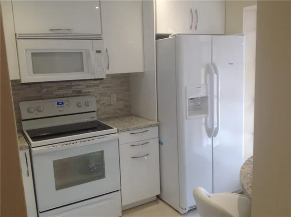 $2,500 | 2265 Southwest 15th Street, Unit 165, Deerfield Beach, FL 33442