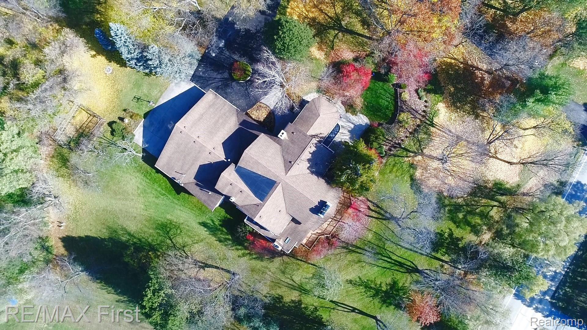 788 Dutton Road Rochester, MI 48306 - Photo 11 of 76 10.jpg