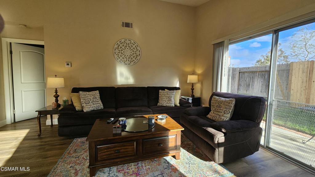 14640 Marymount Street Moorpark, CA 93021 - Photo 12 of 33