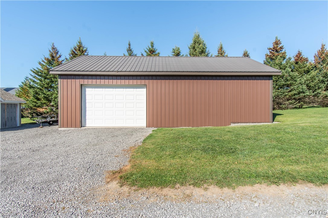 25814 Middle Road Watertown Town, NY 13601 - Photo 12 of 49 24X40 Pull Barn