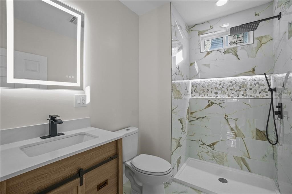 293 Webster Avenue Cranston, RI 02909 - Photo 9 of 25