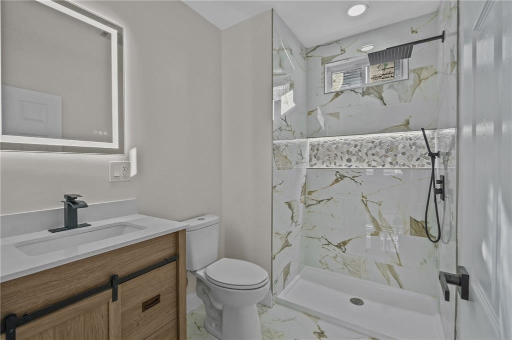 293 Webster Avenue Cranston, RI 02909 - Photo 10 of 25