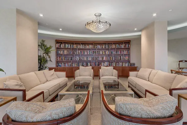 $5,000 | 3000 North Ocean Drive, Unit 33E, Singer Island, FL 33404