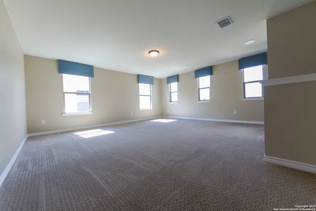 a view of empty room with window
