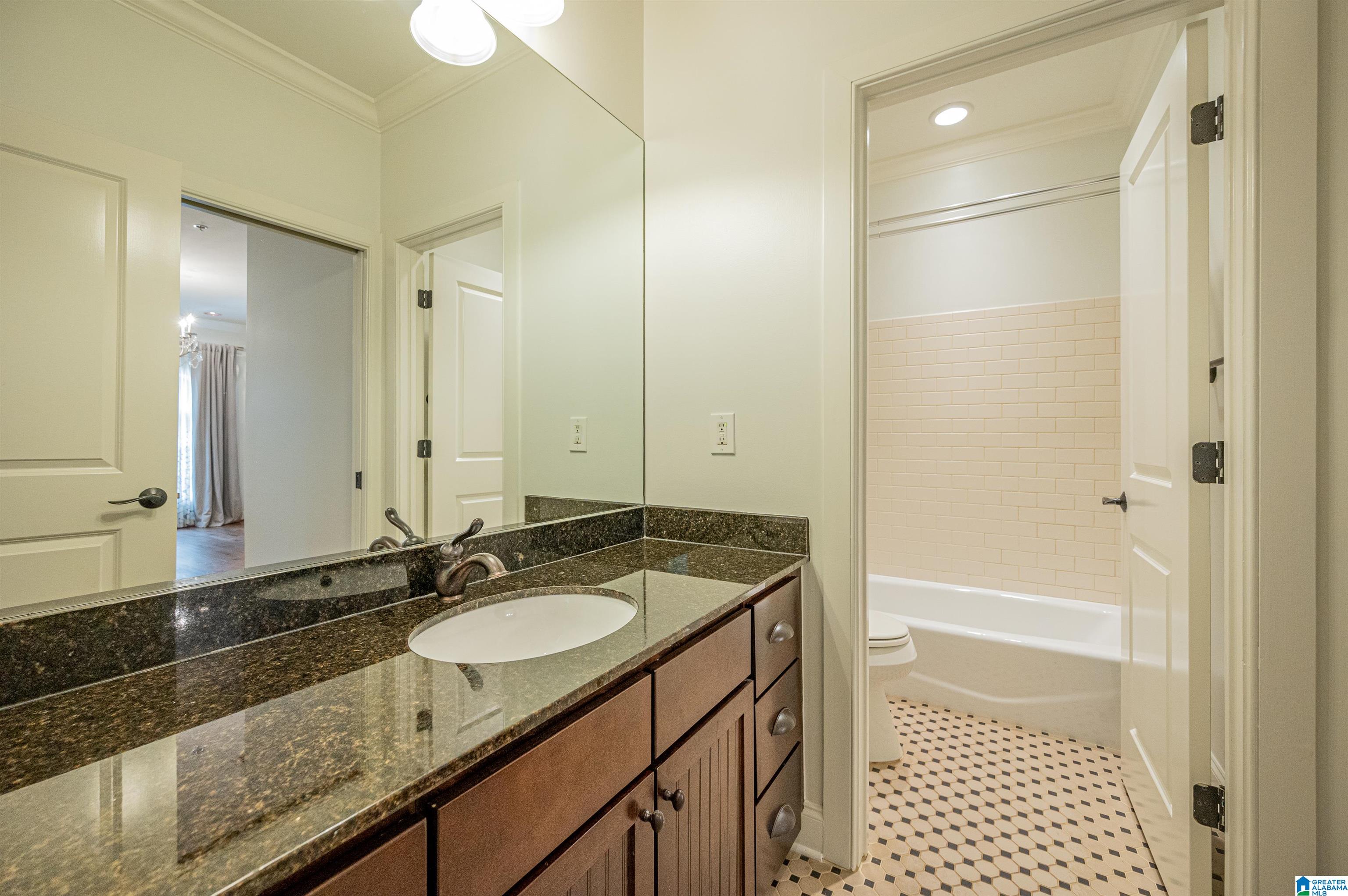 2073 Lancaster Road, Unit 2703 Birmingham, AL 35209 - Photo 35 of 45