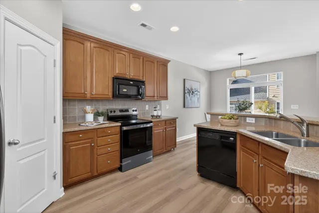 $459,900 | 11008 Burnt Leather Lane, Charlotte, NC 28277