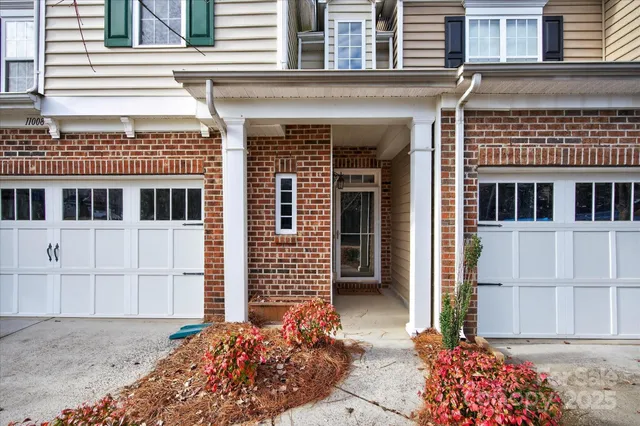 $459,900 | 11008 Burnt Leather Lane, Charlotte, NC 28277