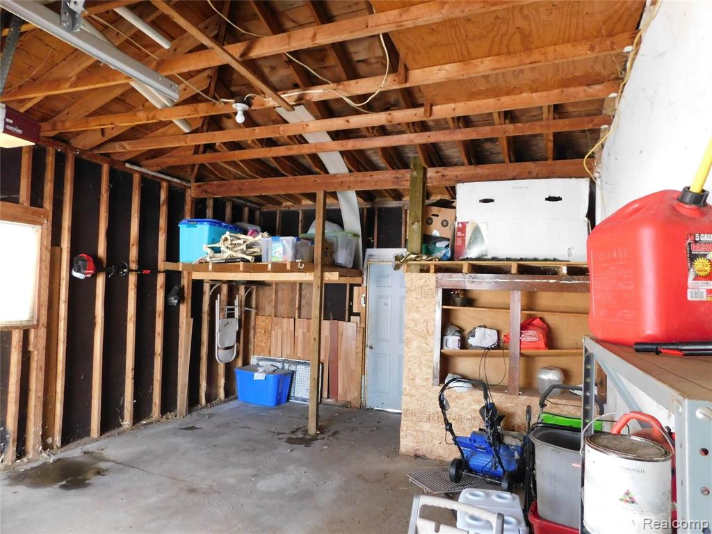 2539 Lavelle Road Flint, MI 48504 - Photo 19 of 22 Gallery Image 19