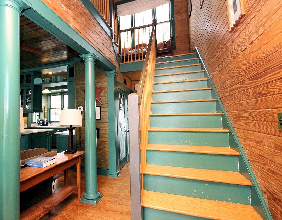 147 Grayton Street Santa Rosa Beach, FL 32459 - Photo 15 of 52 a view of entryway and hall