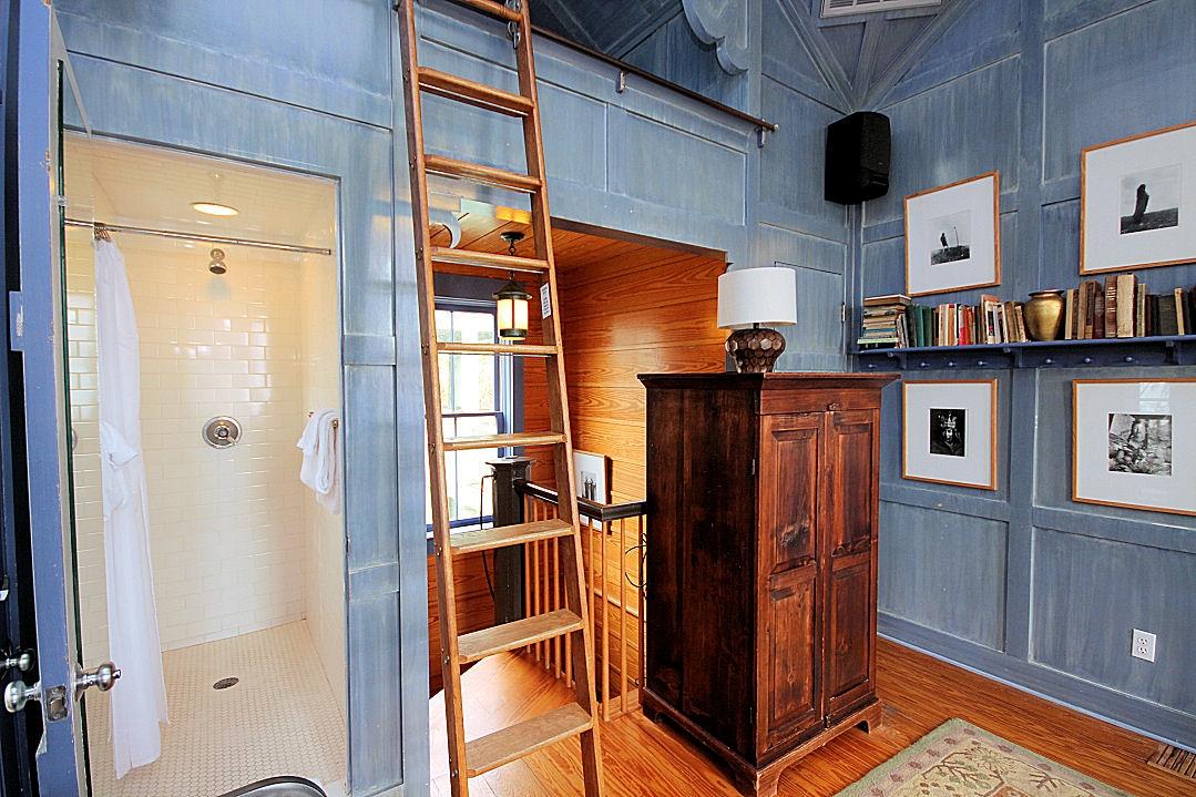 147 Grayton Street Santa Rosa Beach, FL 32459 - Photo 40 of 52 a view of cabinets