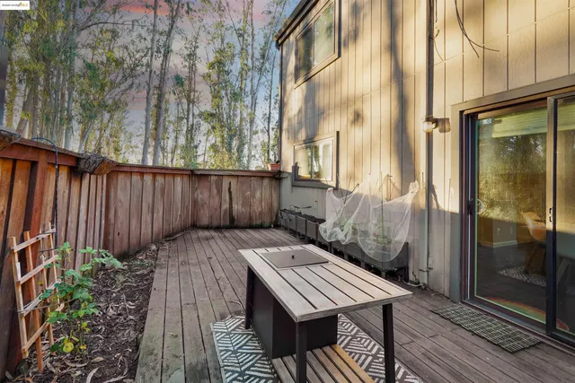 $700,000 | 407 Vista Heights Road, El Cerrito, CA 94530