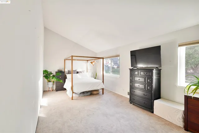 $700,000 | 407 Vista Heights Road, El Cerrito, CA 94530