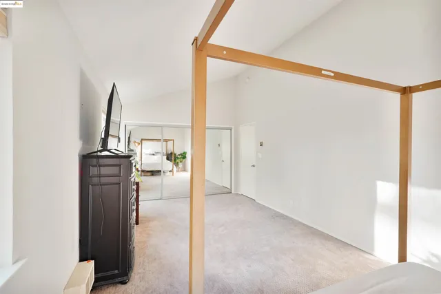 $700,000 | 407 Vista Heights Road, El Cerrito, CA 94530