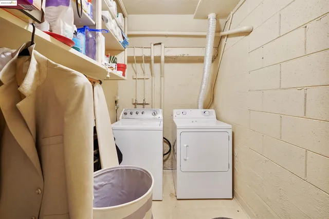 $700,000 | 407 Vista Heights Road, El Cerrito, CA 94530