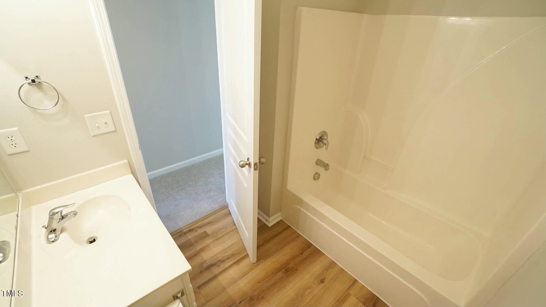 4517 Pale Moss Drive Raleigh, NC 27606 - Photo 30 of 46 *Tub/Shower*