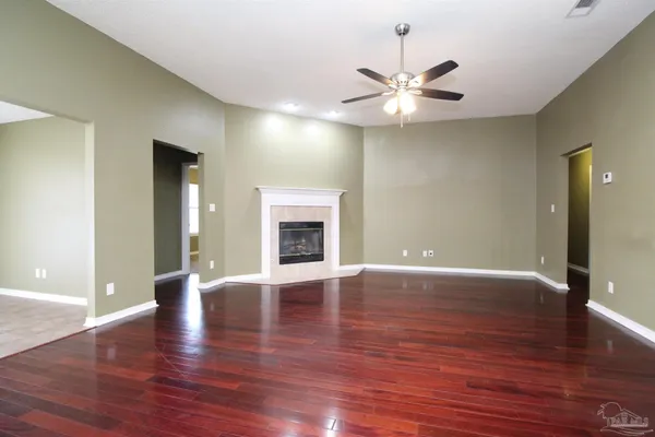 $2,175 | 6462 Sarasota Street, Pensacola, FL 32526