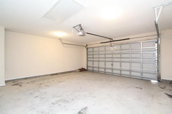 $2,175 | 6462 Sarasota Street, Pensacola, FL 32526