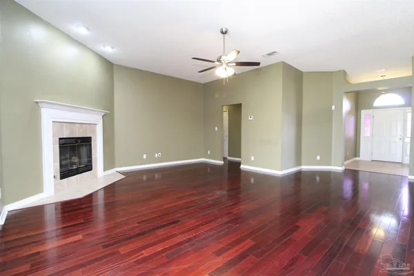 $2,175 | 6462 Sarasota Street, Pensacola, FL 32526