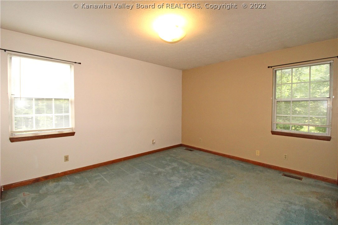 5415 Tanglewood Road Charleston, WV 25313 - Photo 11 of 20 Gallery Image 11