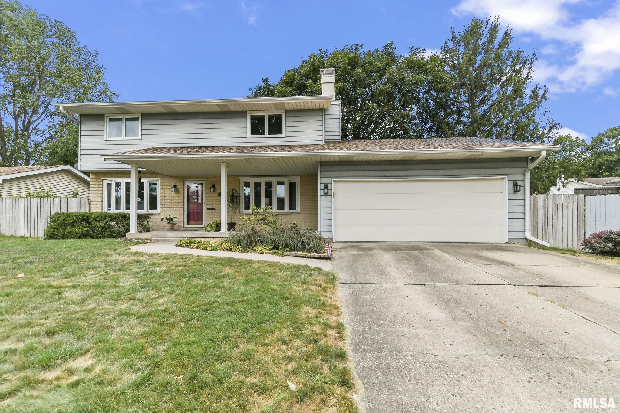 220 Quarterstaff Road Springfield, IL 62704 - Photo 1 of 36