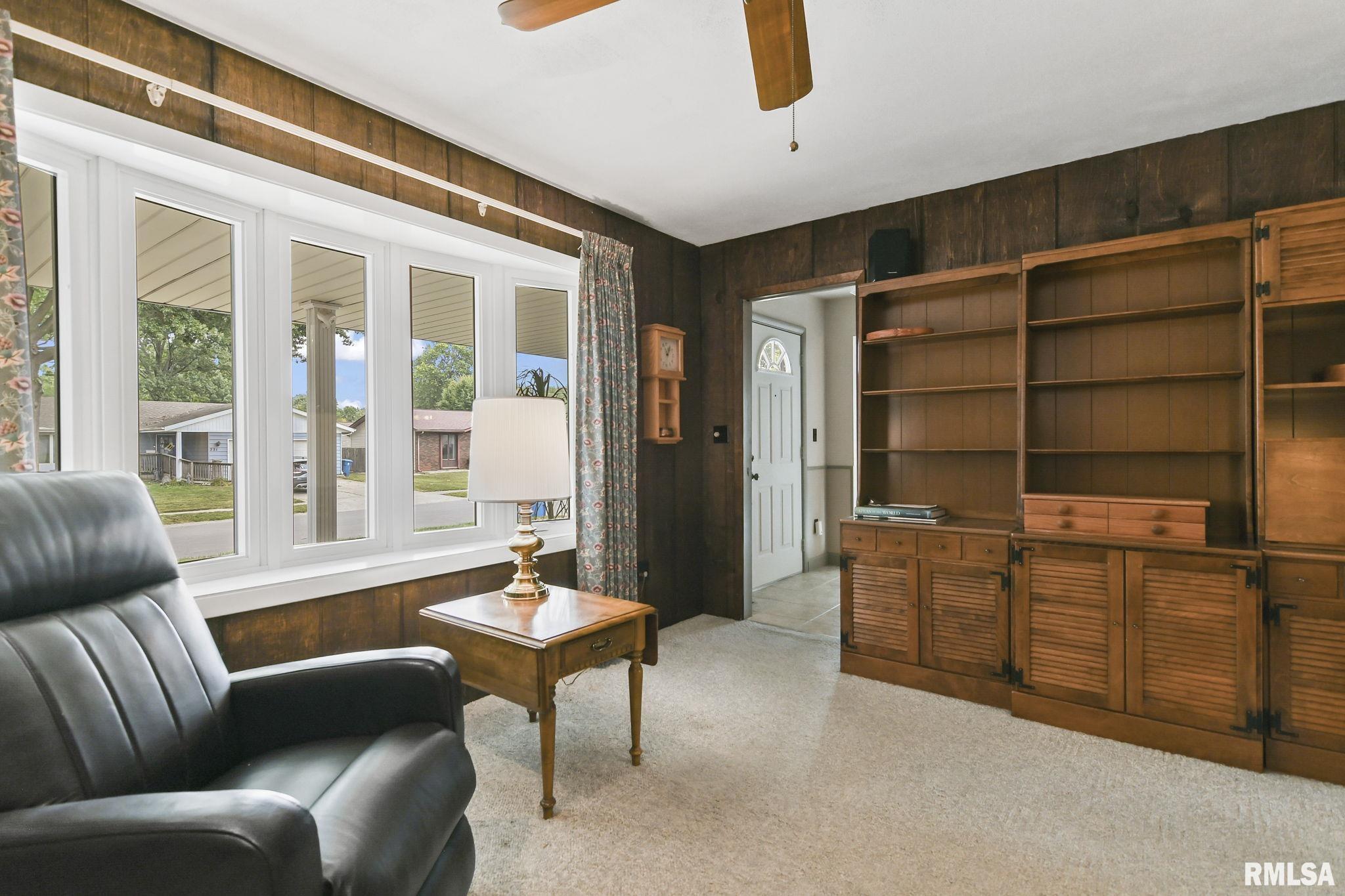 220 Quarterstaff Road Springfield, IL 62704 - Photo 16 of 36