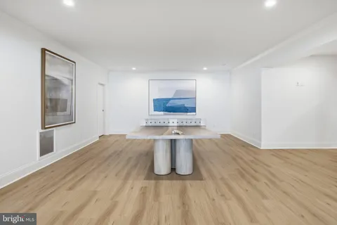 $5,295,000 | 6008 Oakdale Road, McLean, VA 22101