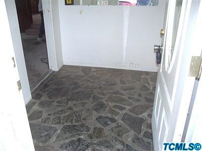 43232 Sunset Drive, Unit F Three Rivers, CA 93271 - Photo 6 of 16 Entry area