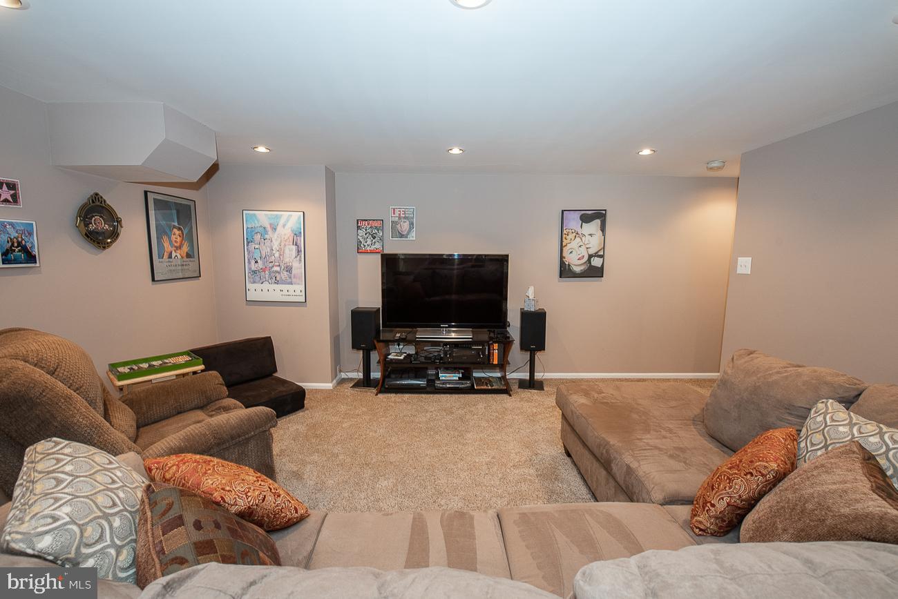 208 Ravenwood Road Exton, PA 19341 - Photo 48 of 77 Gallery Image 48