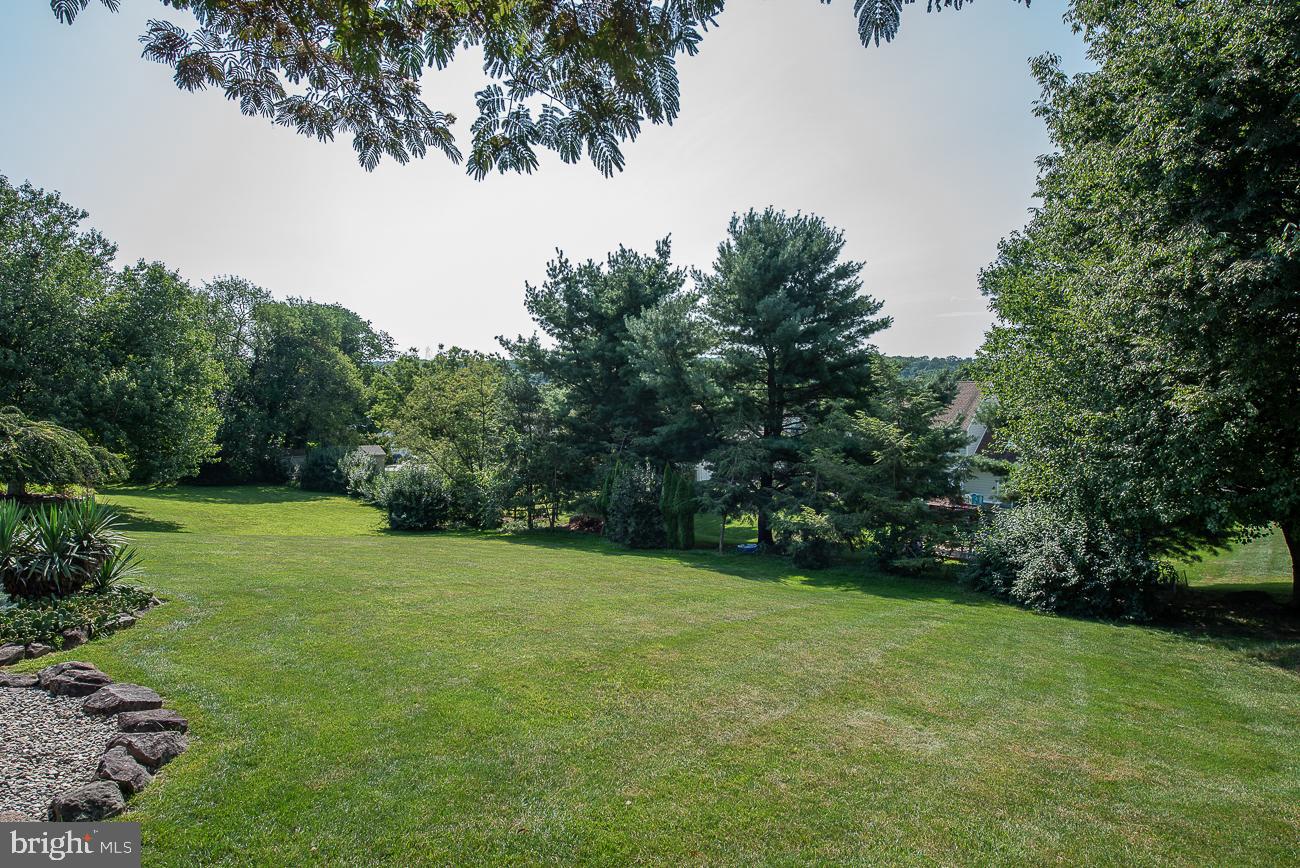 208 Ravenwood Road Exton, PA 19341 - Photo 60 of 77 Gallery Image 60