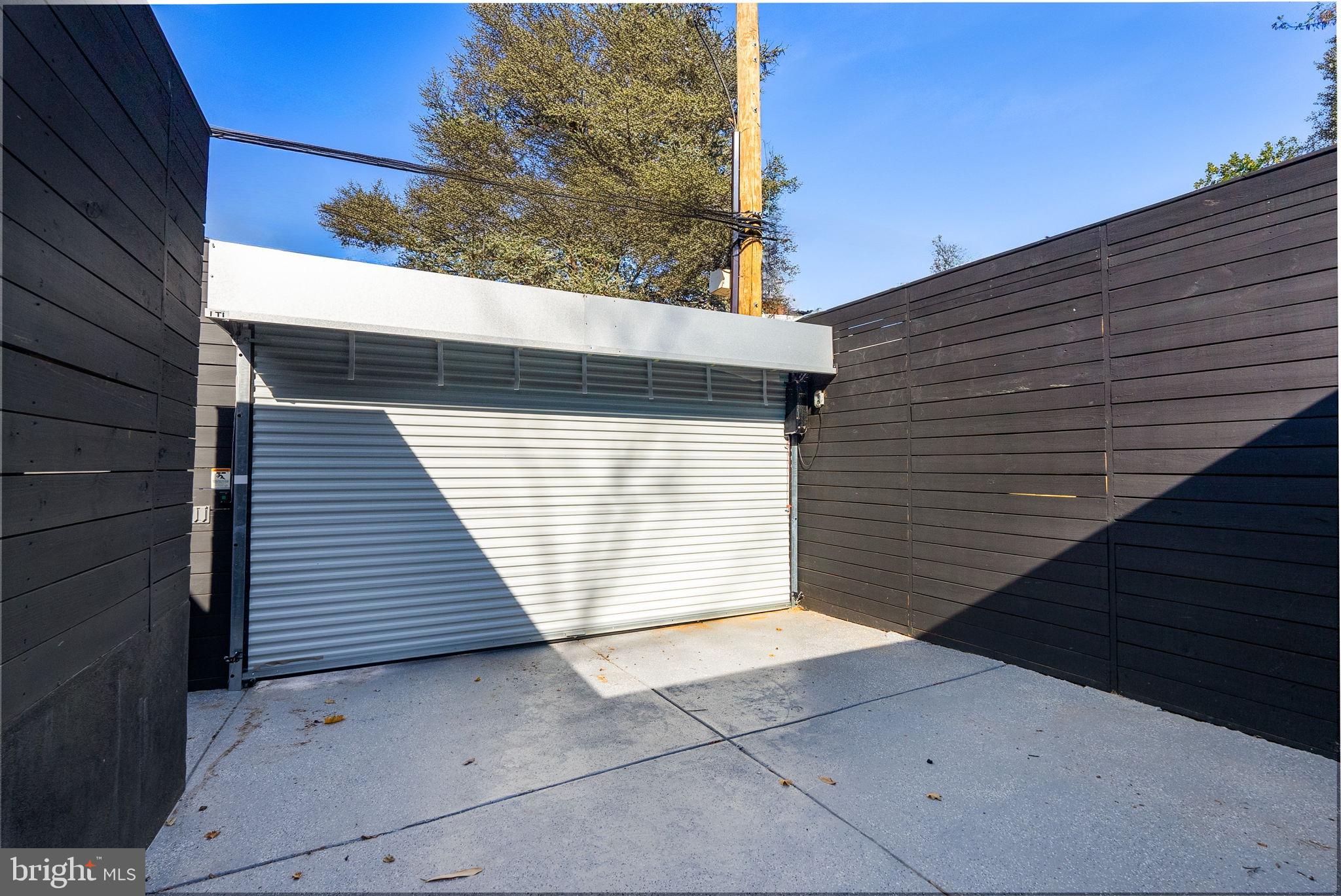 3623 R Street Northwest Washington, DC 20007 - Photo 34 of 87 a view of a backyard of the house