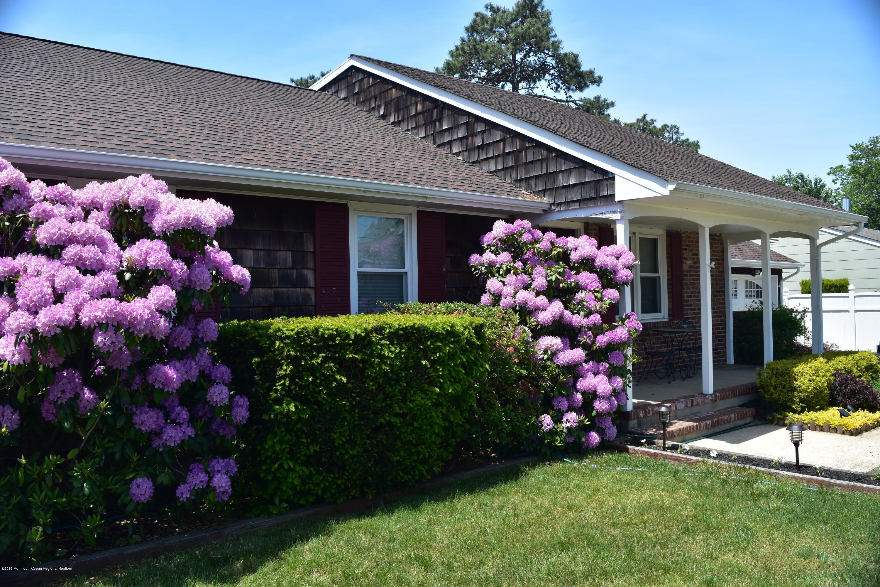 186 Binnacle Road Brick, NJ 08723 - Photo 3 of 25 a front view of a house