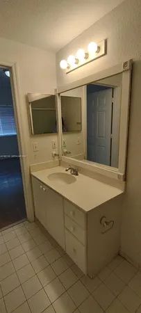 $2,450 | 6940 Northwest 179th Street, Unit 3037, Hialeah, FL 33015